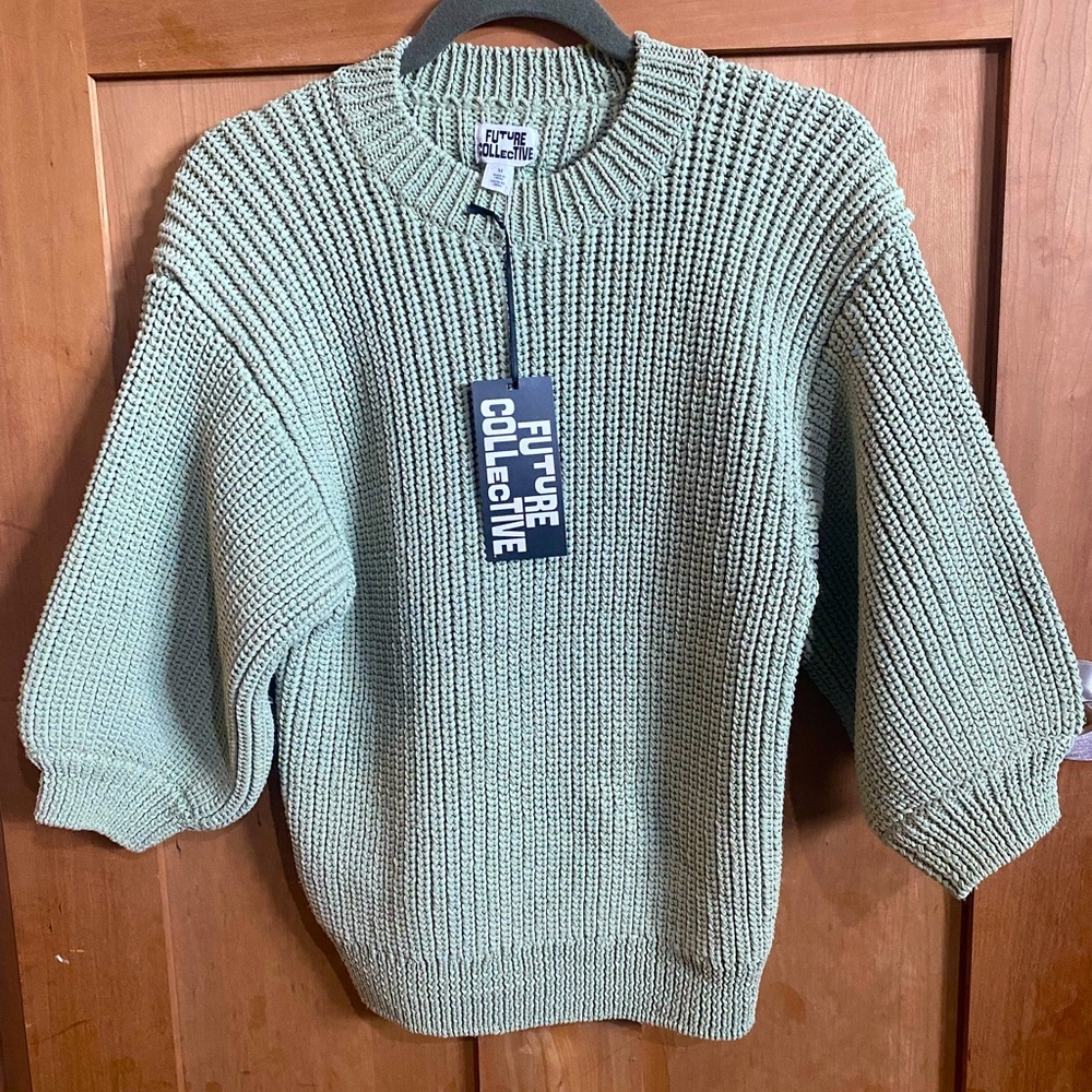 Green Crewneck Sweater with Balloon Sleeves and Ribbed Knit - Picture 1 of 5